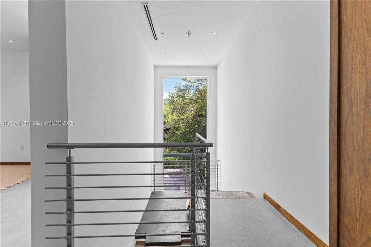 OAK HAMMOCK ESTATES - Residential