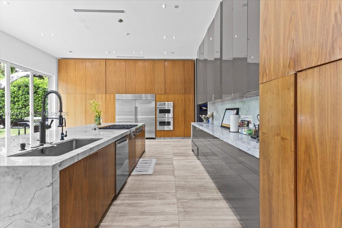 OAK HAMMOCK ESTATES - Residential