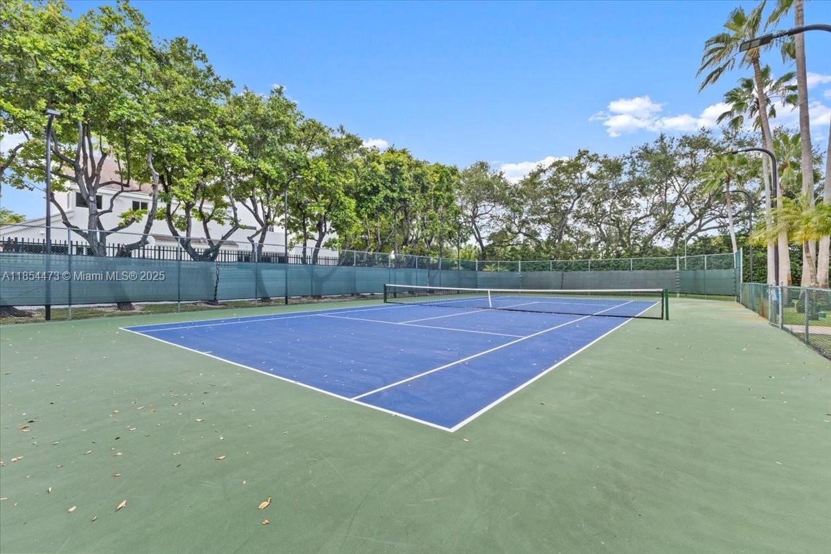 OAK HAMMOCK ESTATES - Residential