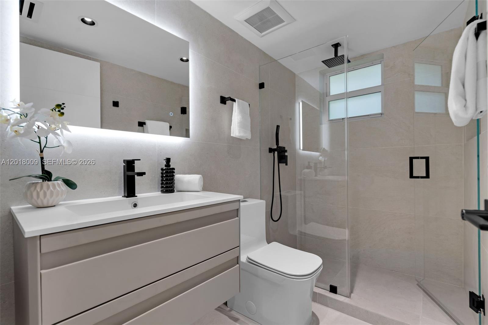 C GABLES GRANADA SEC REV - Residential