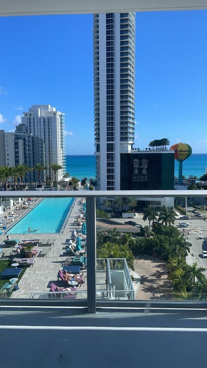 Property for Sale at 4010 S Ocean Dr R1206, Hollywood, Broward County, Florida - Bedrooms: 1 
Bathrooms: 2  - $610,000