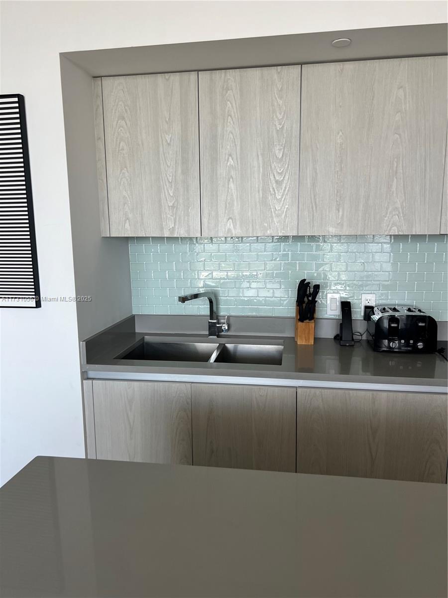 4010 SOUTH OCEAN CONDO - Residential