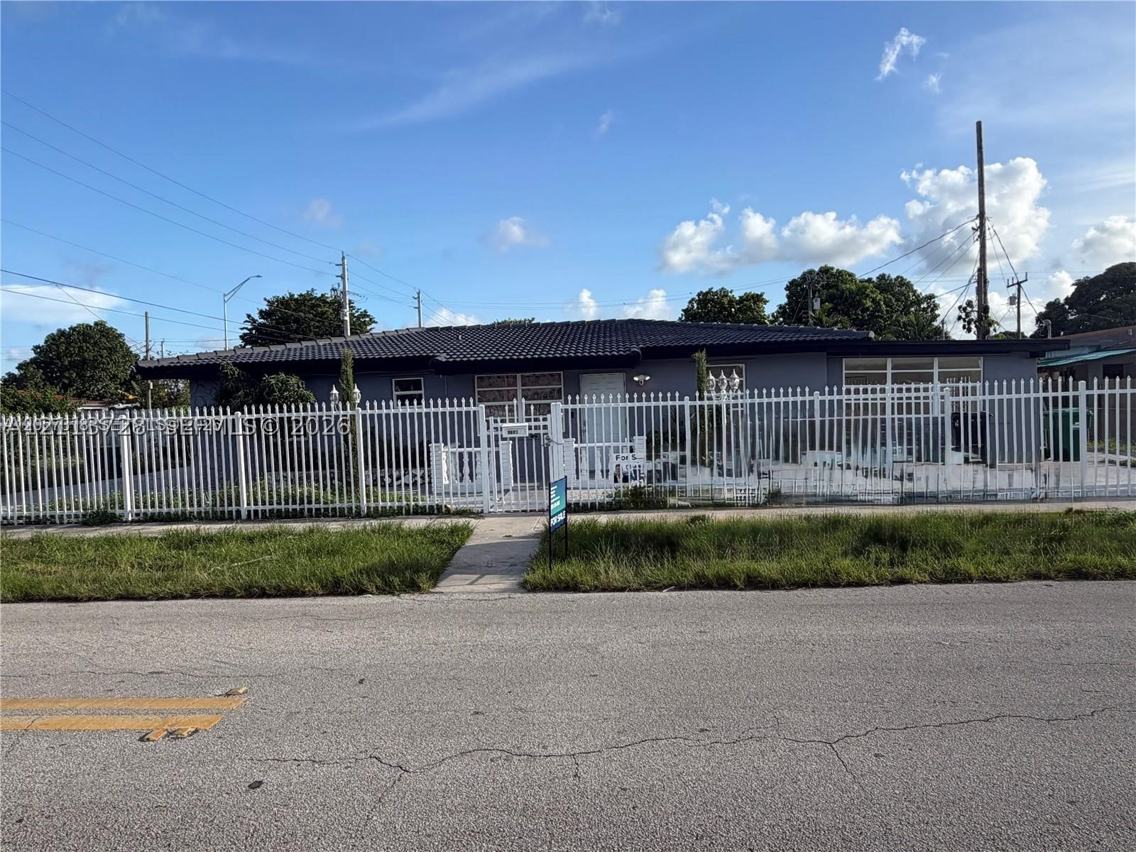 9200 SW 37th St