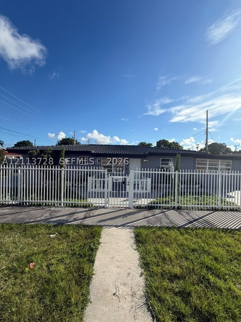 9200 SW 37th St, Miami FL 33165