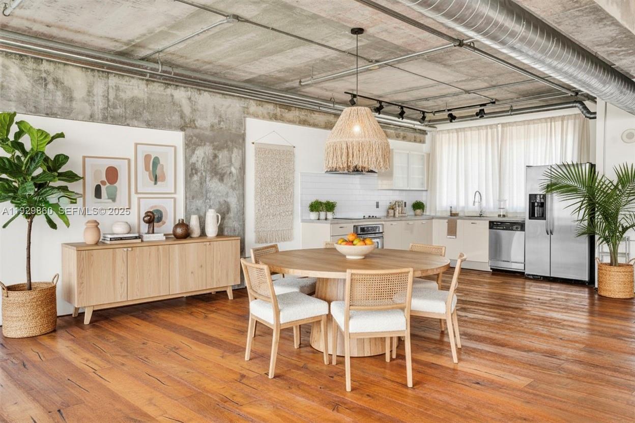 PARC LOFTS CONDO - Residential