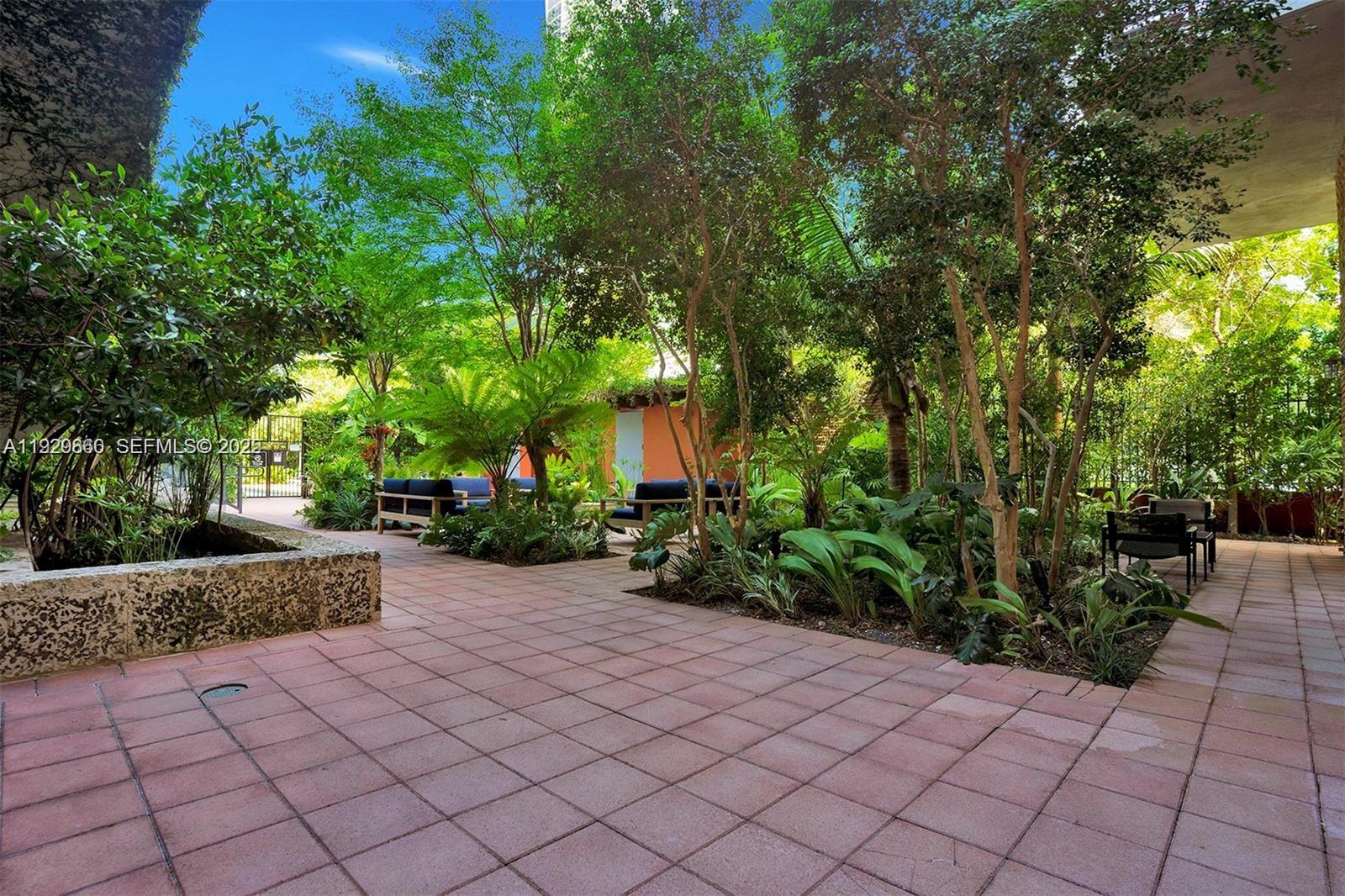 PARC LOFTS CONDO - Residential