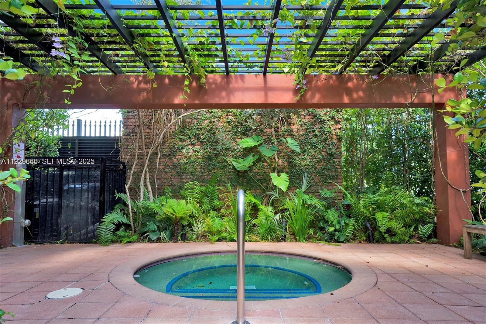 PARC LOFTS CONDO - Residential