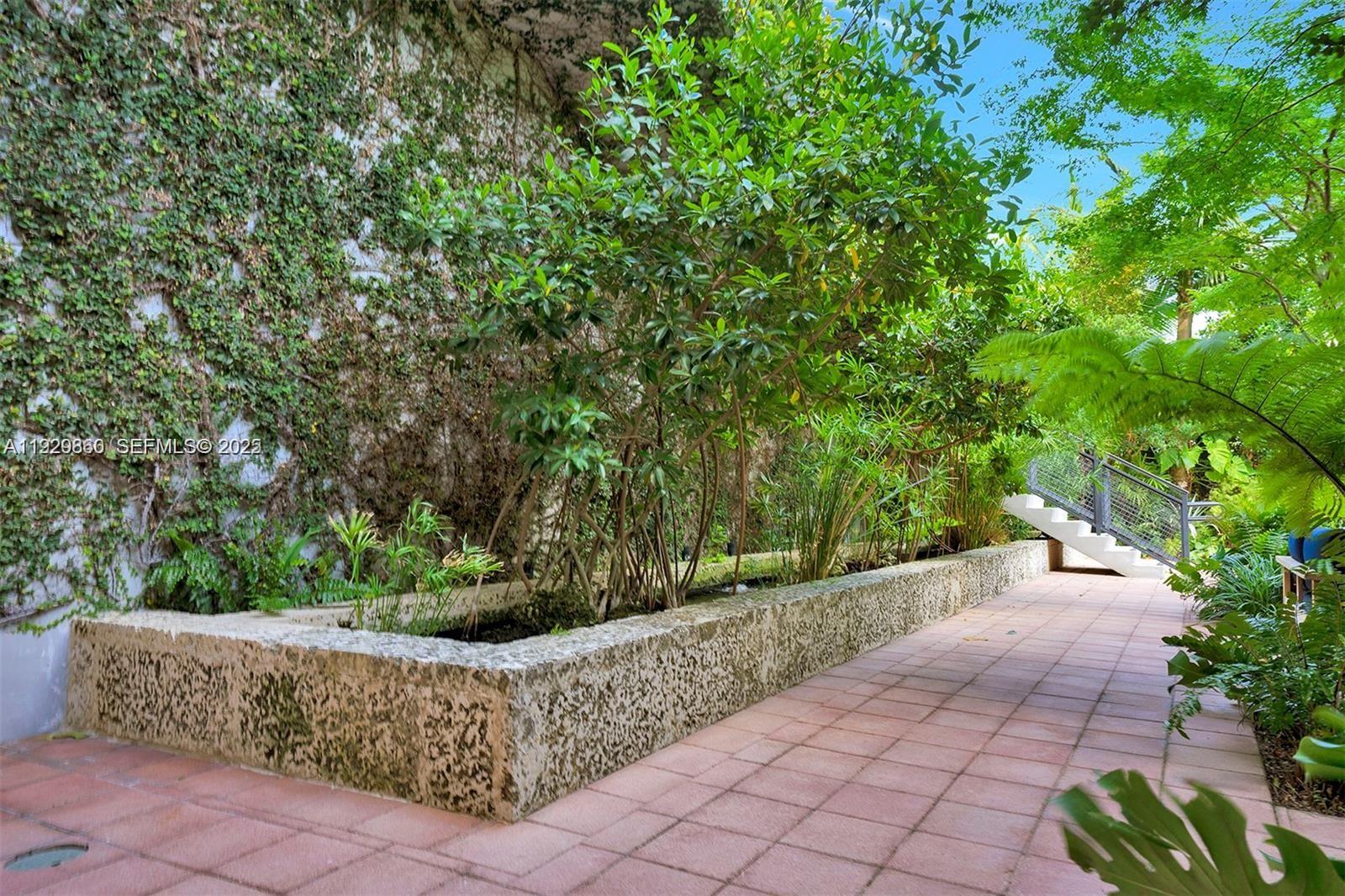 PARC LOFTS CONDO - Residential