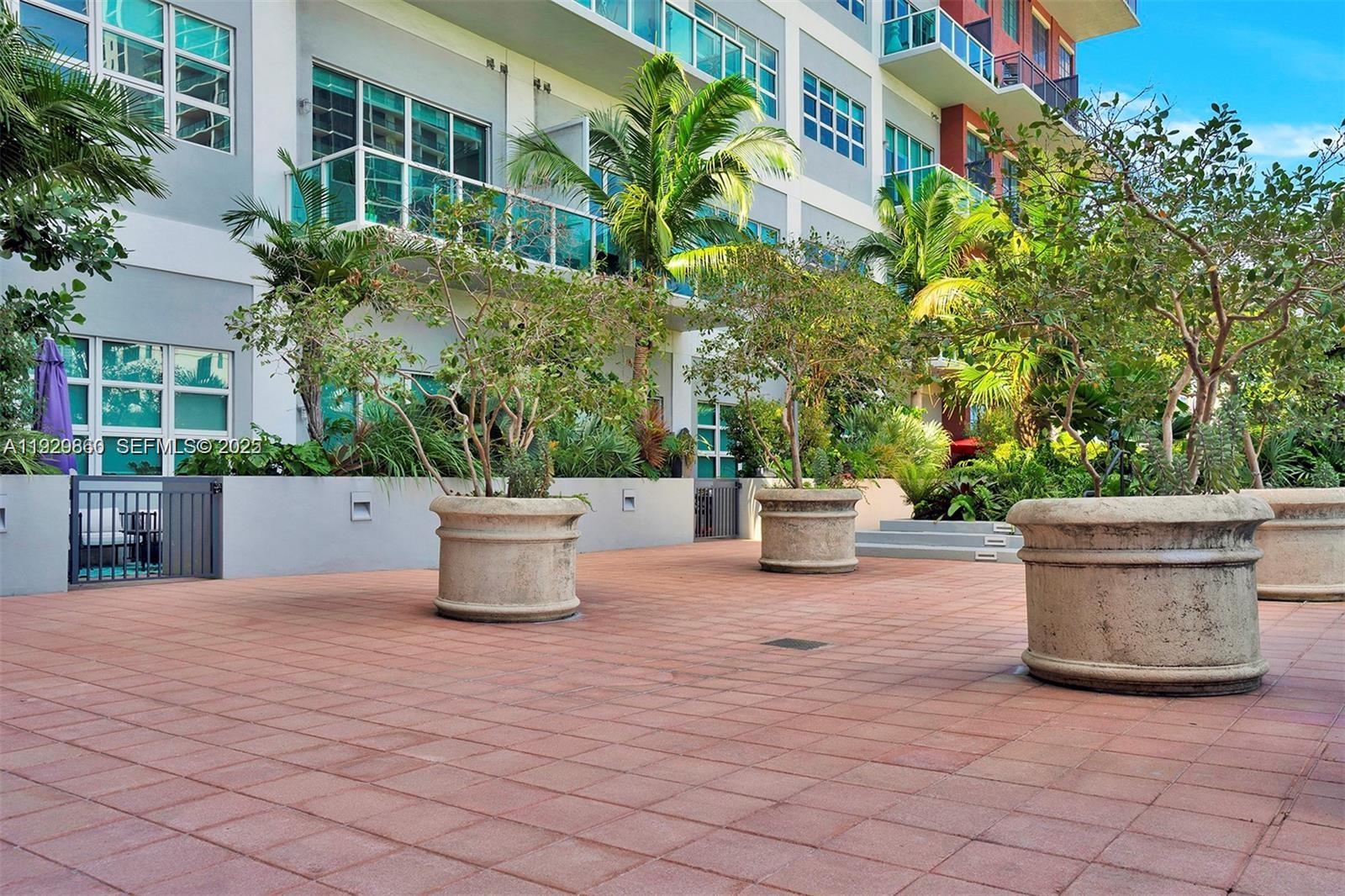 PARC LOFTS CONDO - Residential