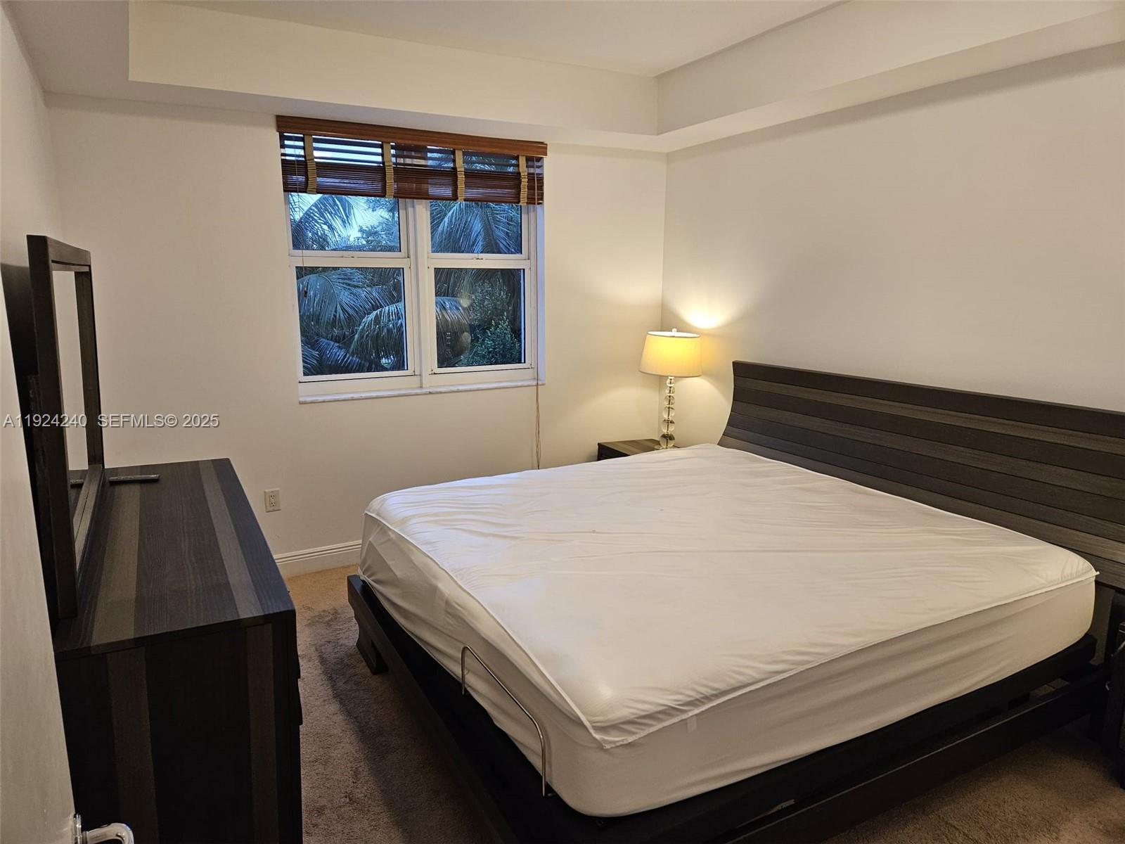 TURNBERRY VLG NO TOWER CO - Residential Lease