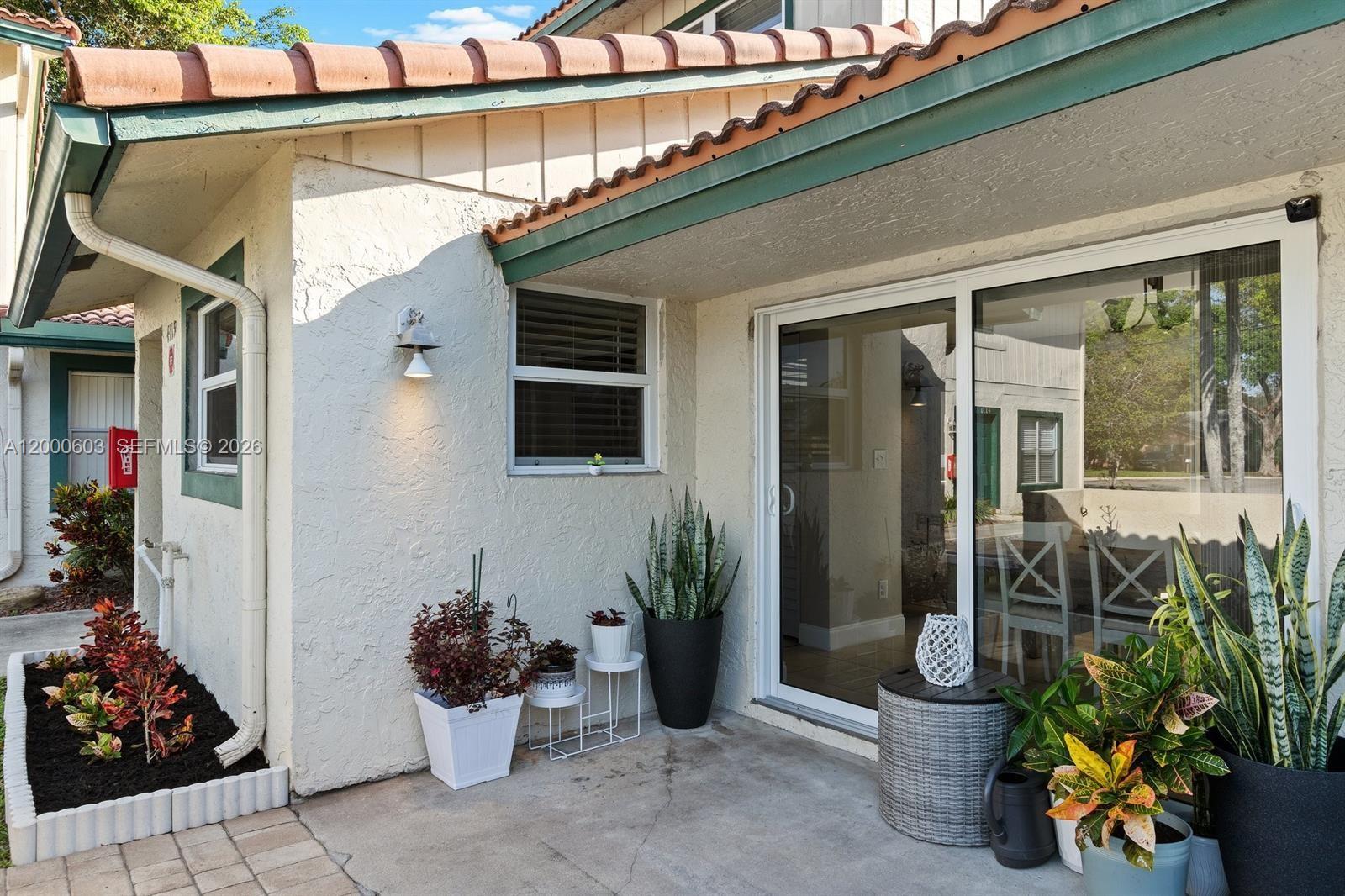 DEER RUN VILLAS CONDO - Residential