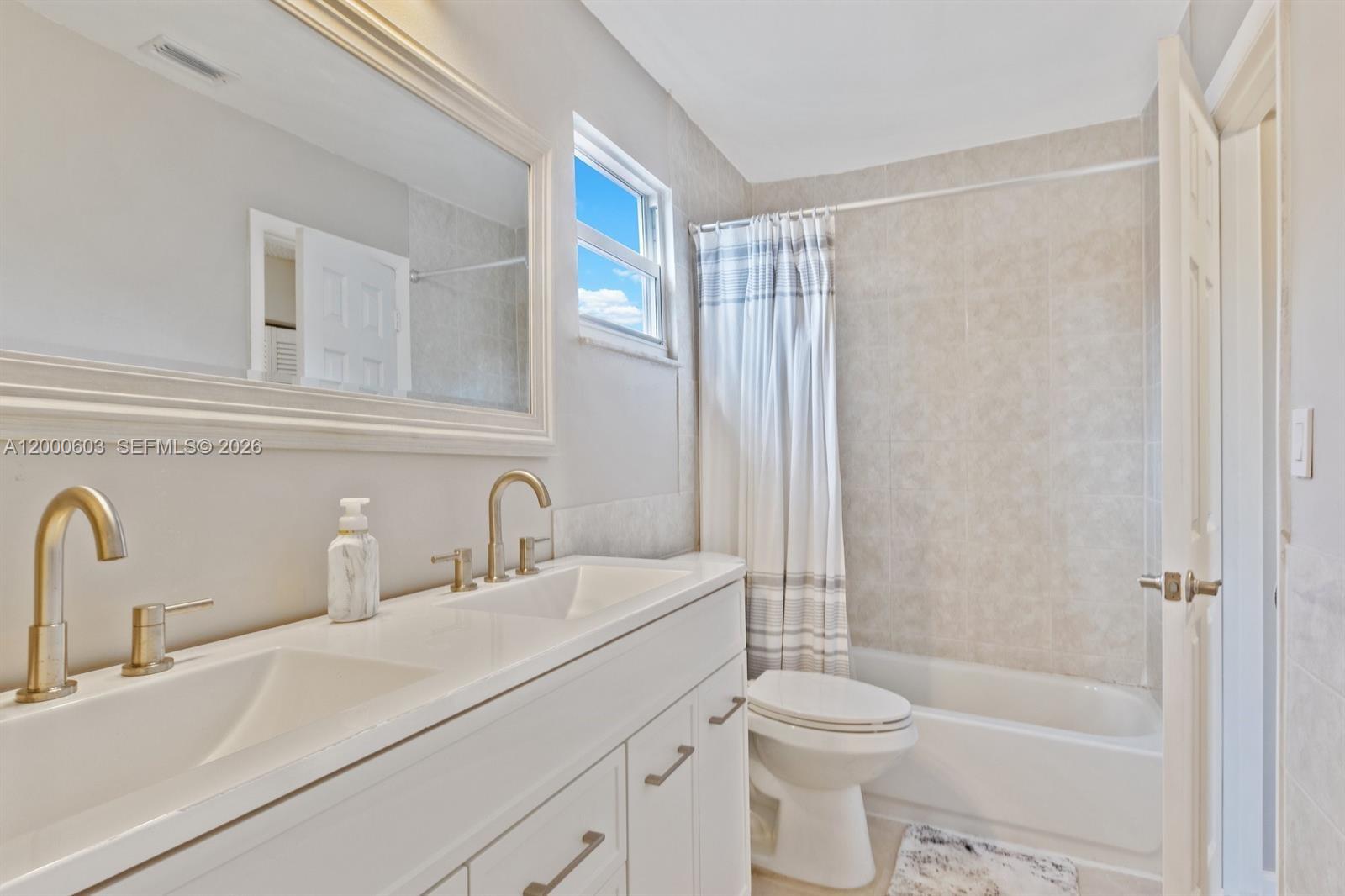 DEER RUN VILLAS CONDO - Residential