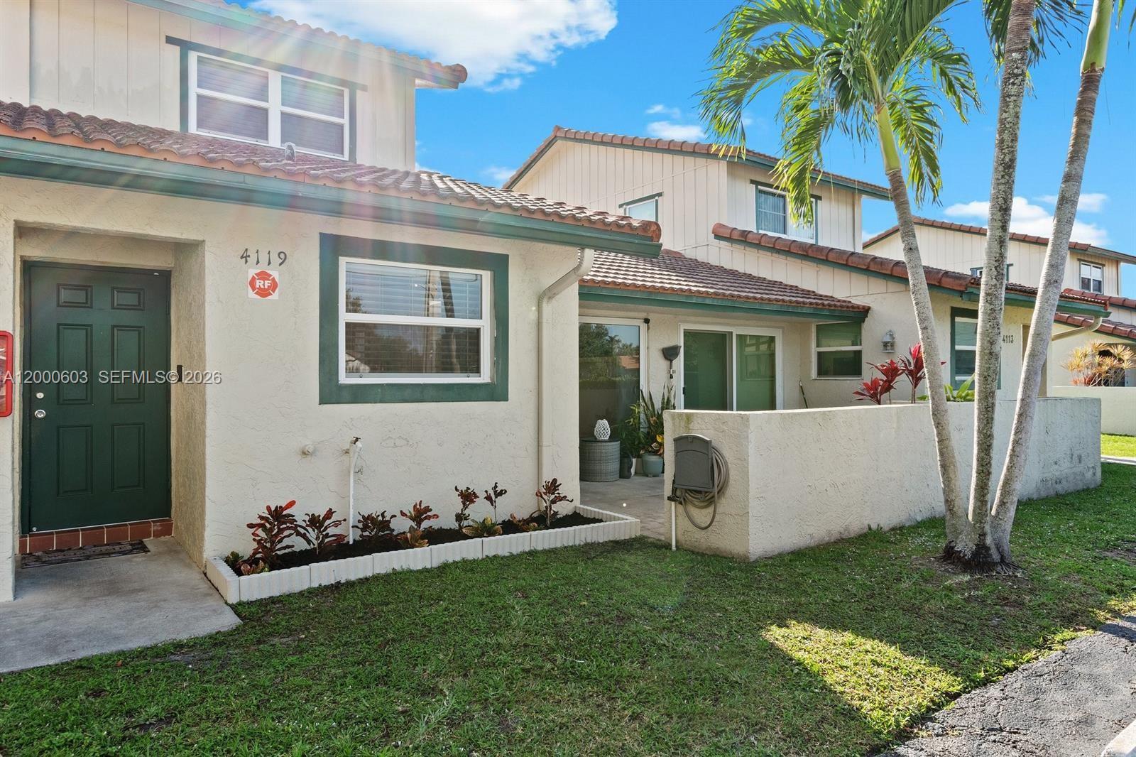 DEER RUN VILLAS CONDO - Residential