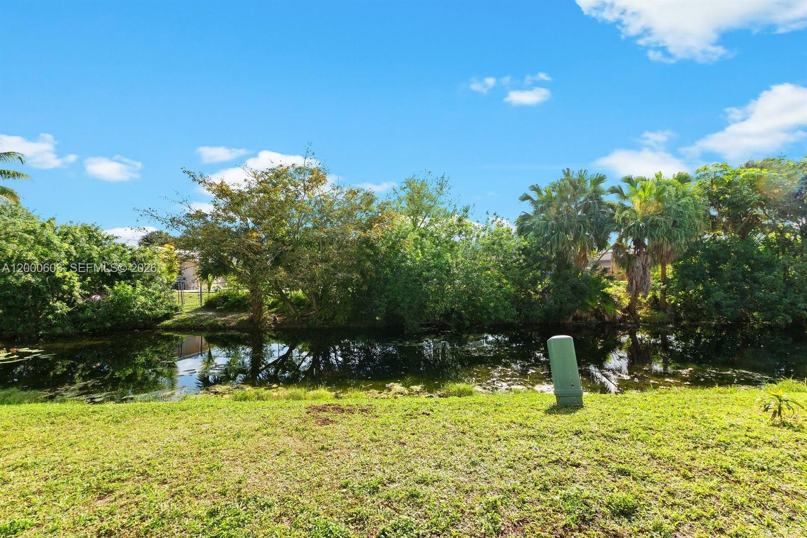 DEER RUN VILLAS CONDO - Residential