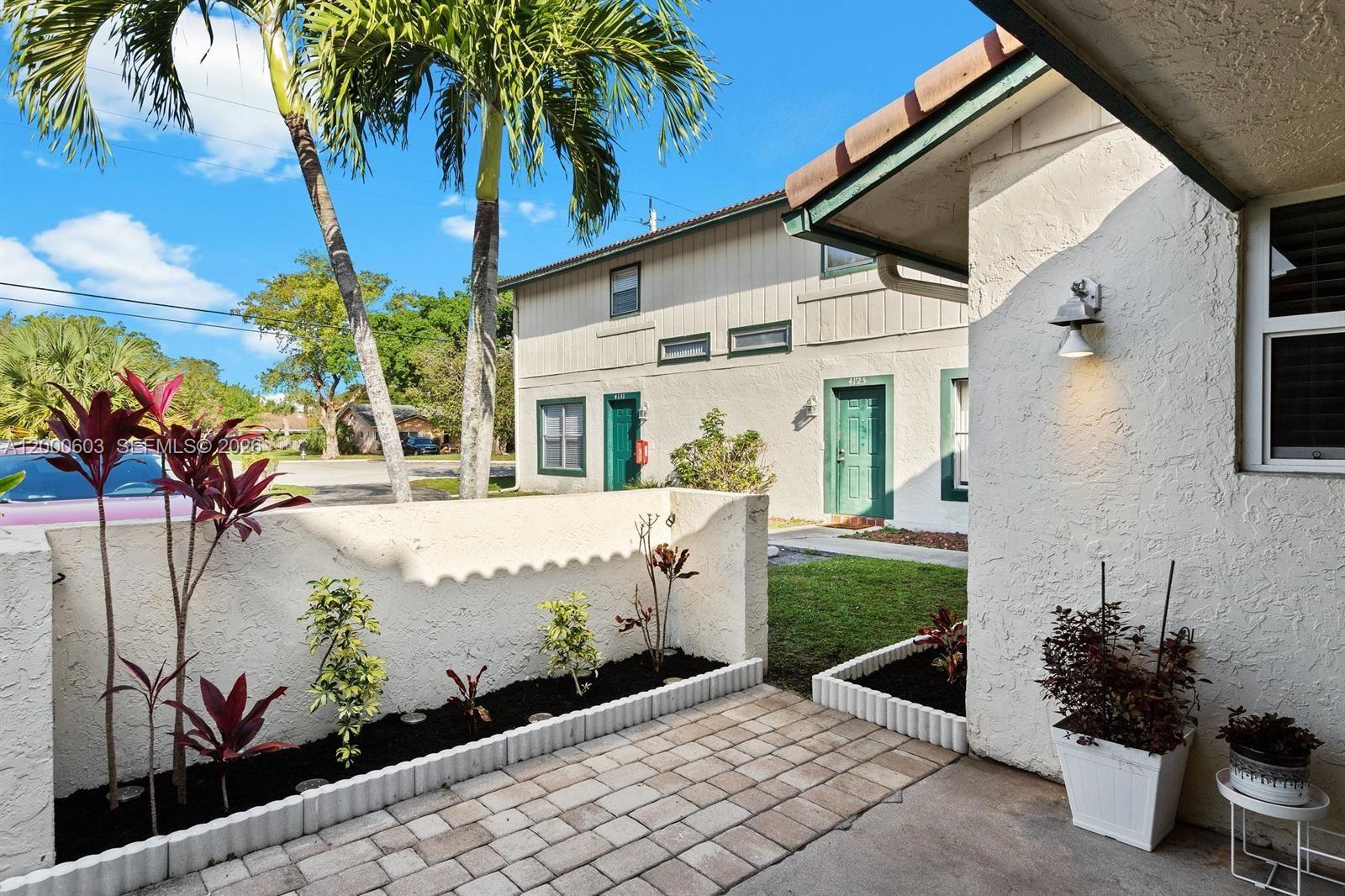 DEER RUN VILLAS CONDO - Residential