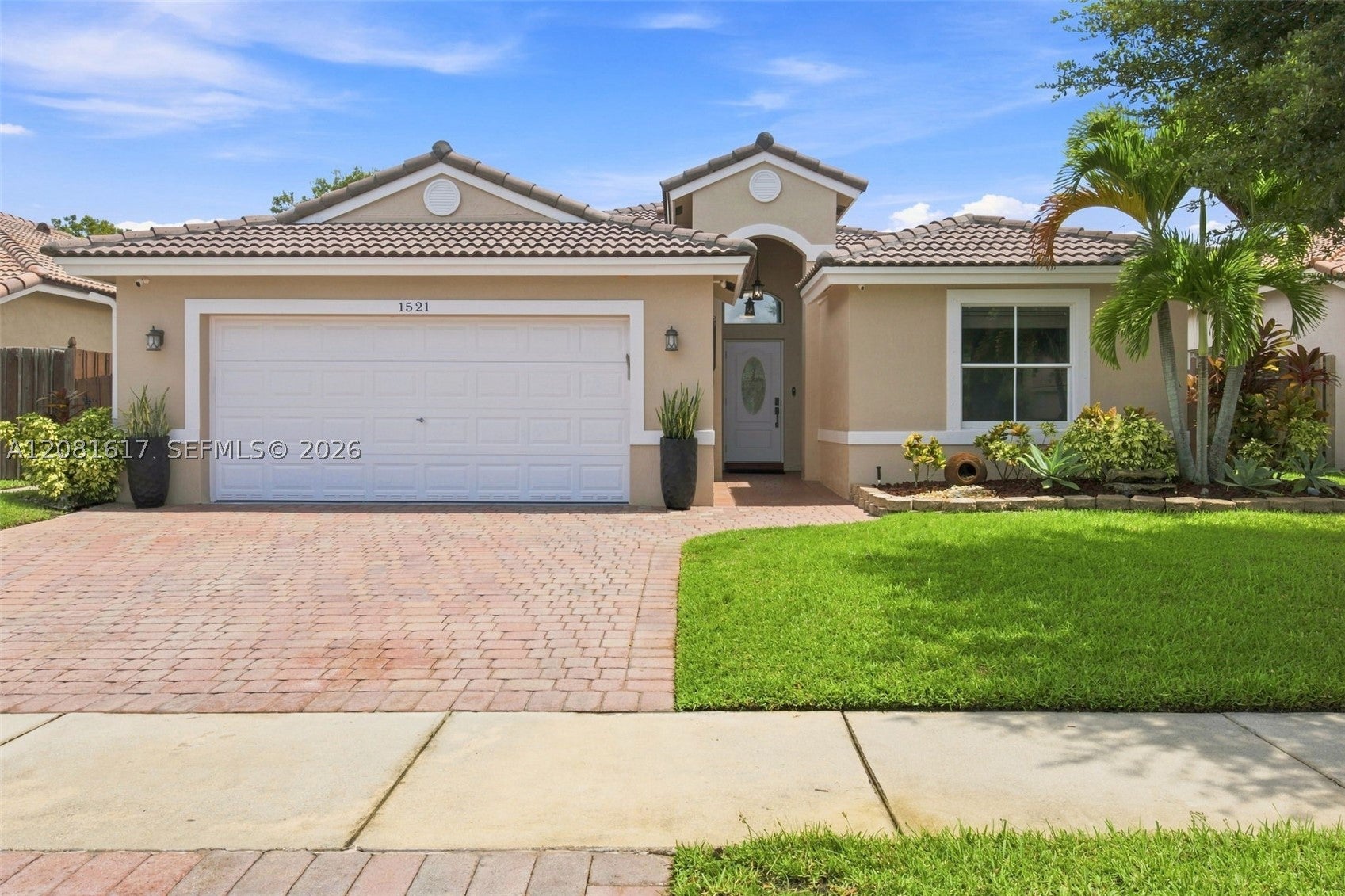 1521 SW 194th Ter