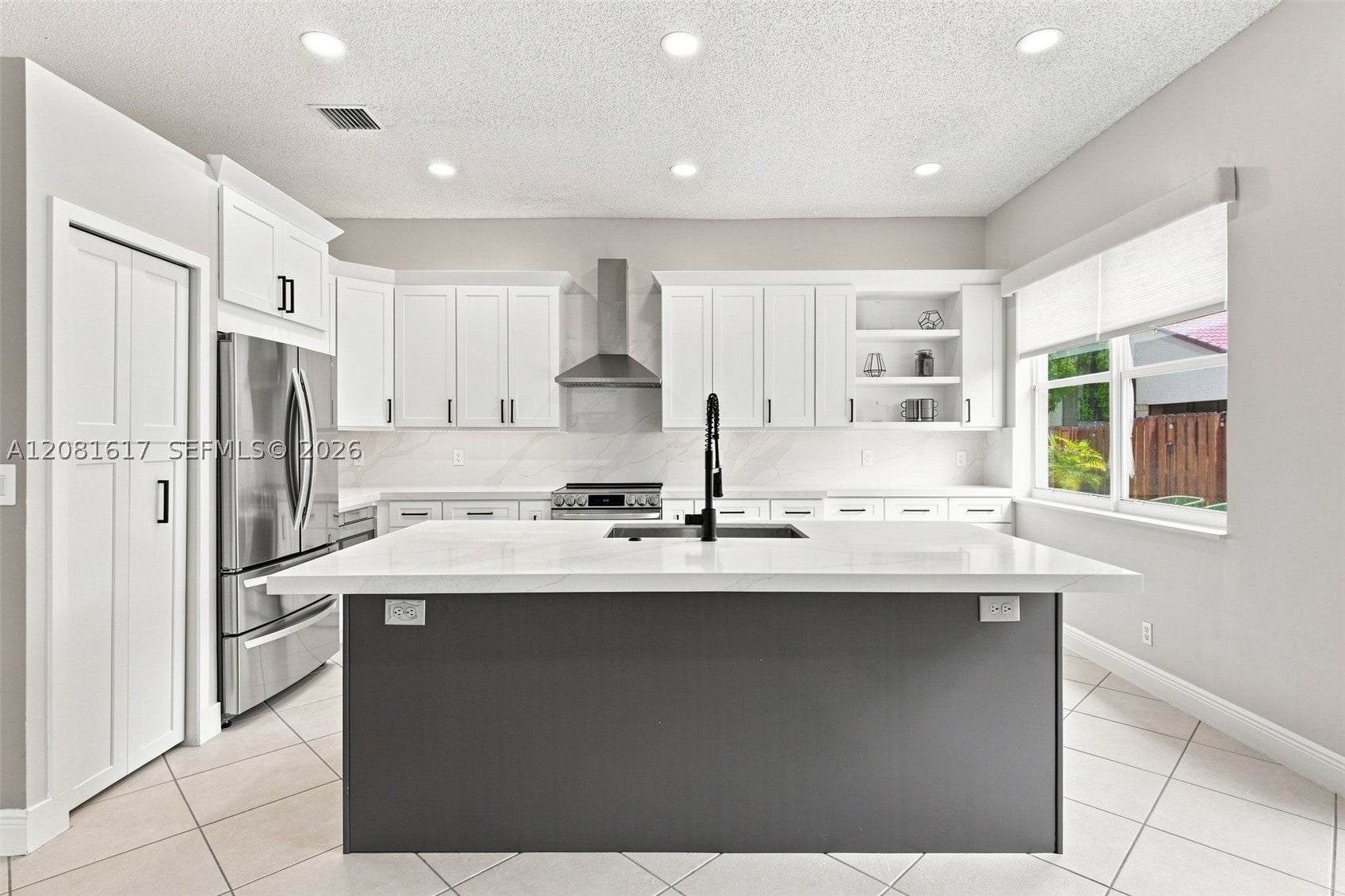 1521 SW 194th Ter