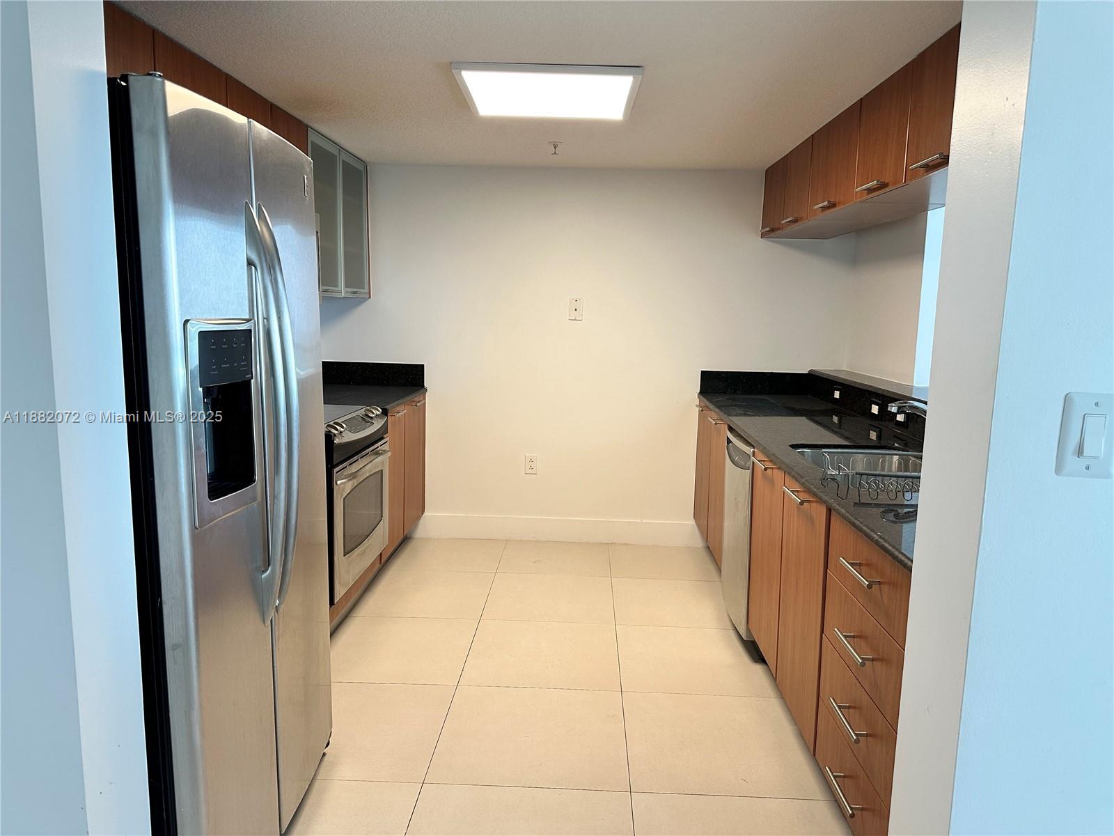 1800 CLUB CONDO - Residential