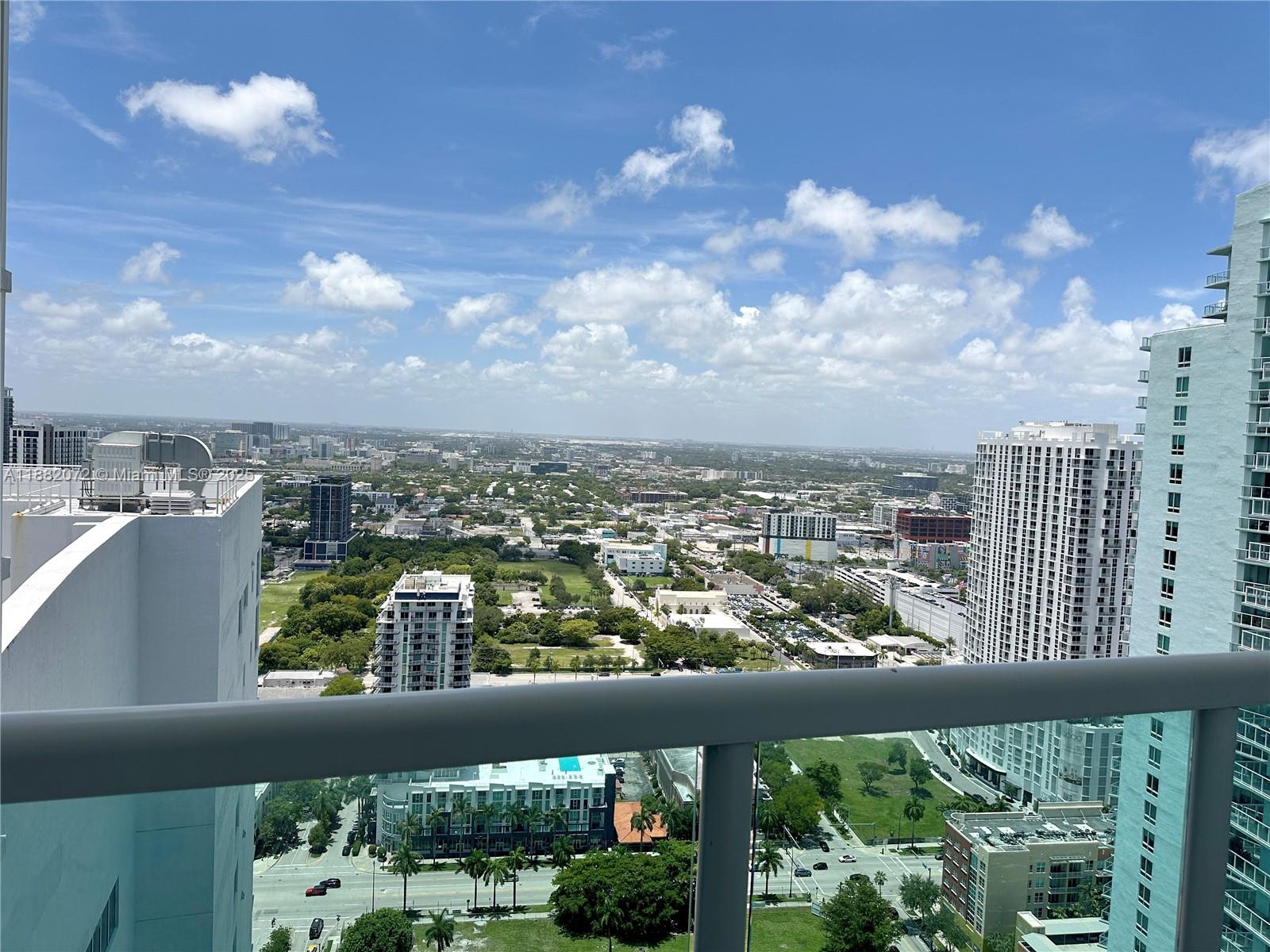 1800 CLUB CONDO - Residential