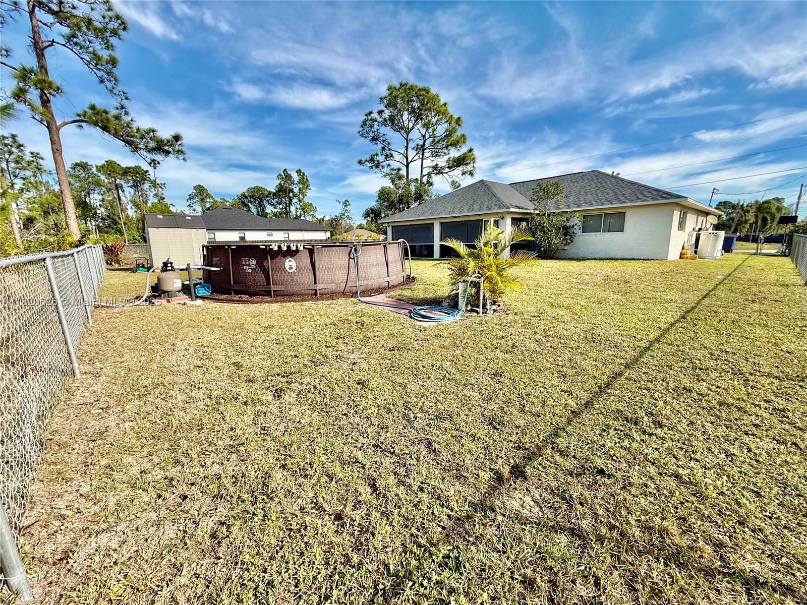 1115 ANZA AVE