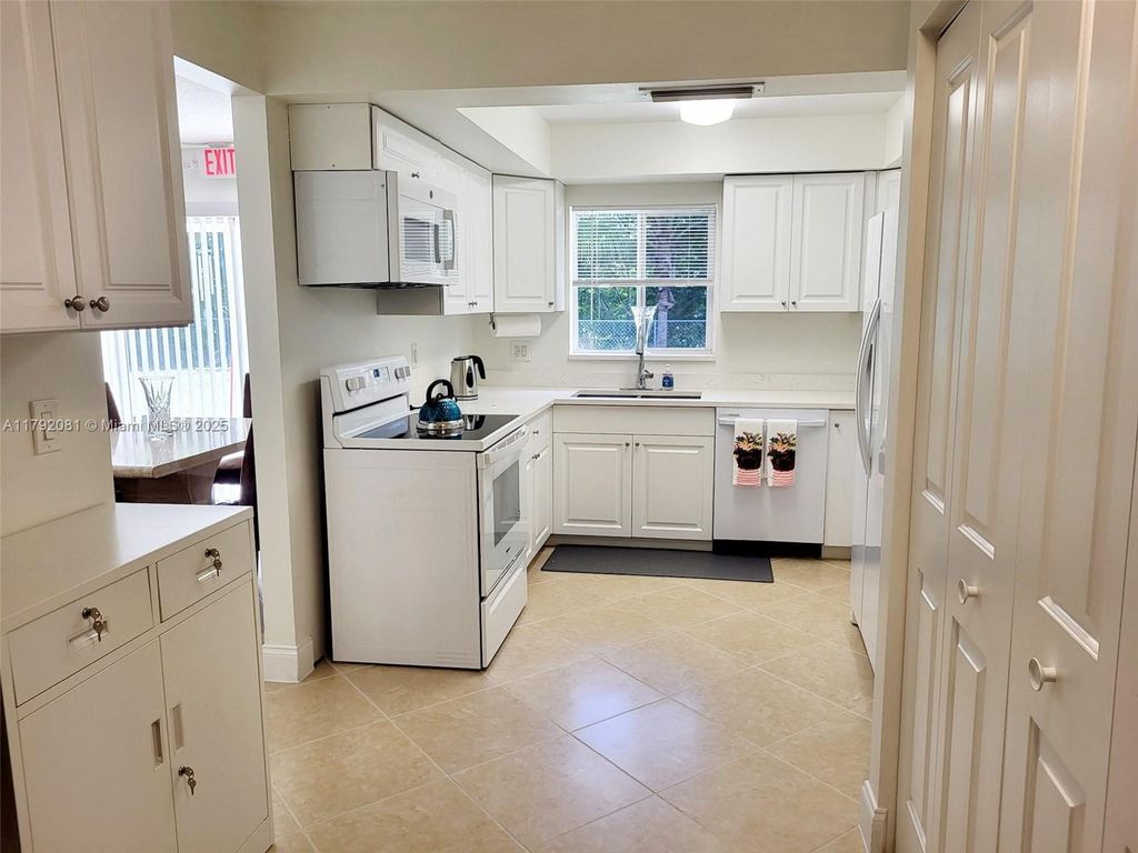 Photo of 10374 Sleepy Brook Way #10374, Boca Raton, FL 33428 (MLS # A11792081)