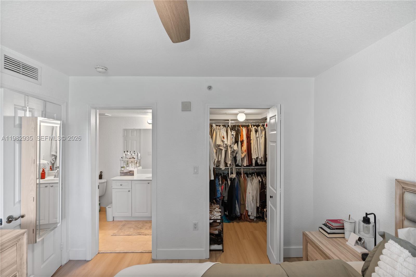 CUTLER LAKES CONDO - Residential Lease