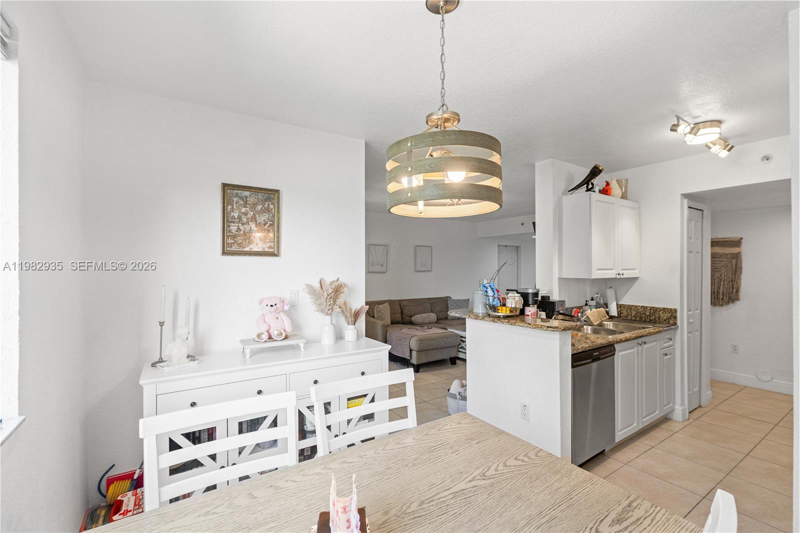 CUTLER LAKES CONDO - Residential Lease