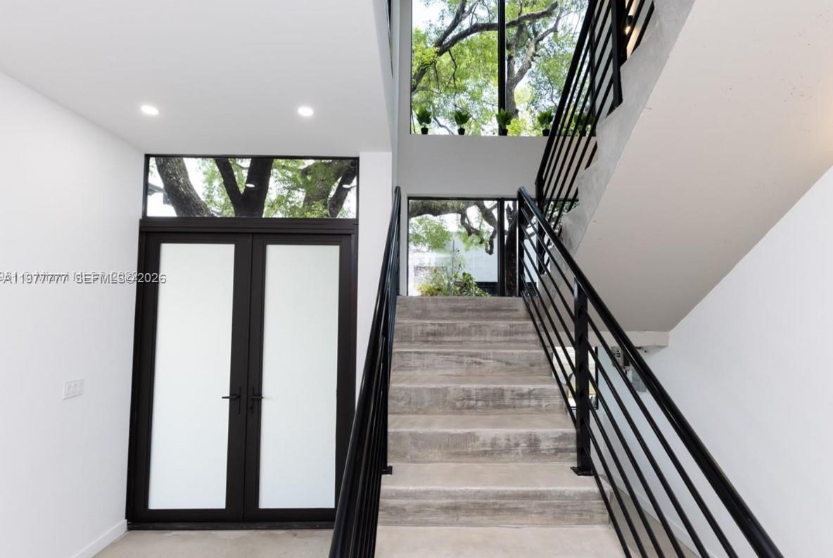 BAYWOOD - Residential