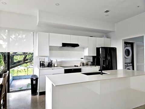 7105 NE 4th Ct 2 Miami FL 33138