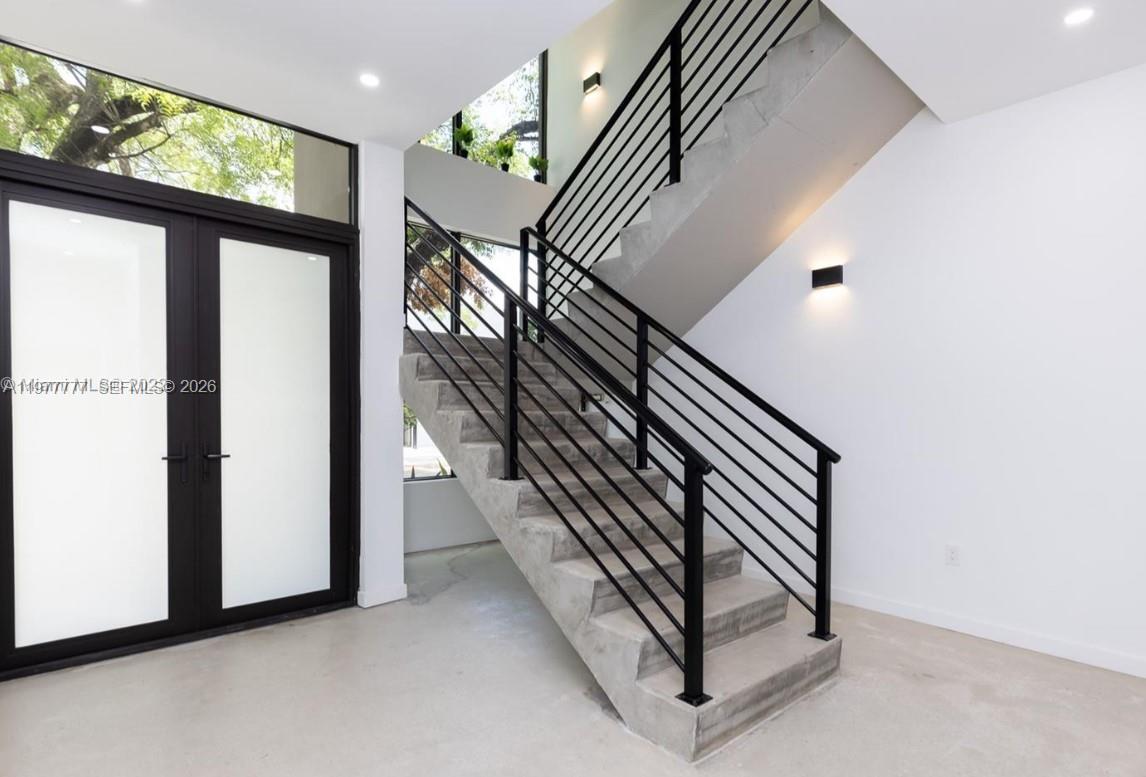 BAYWOOD - Residential