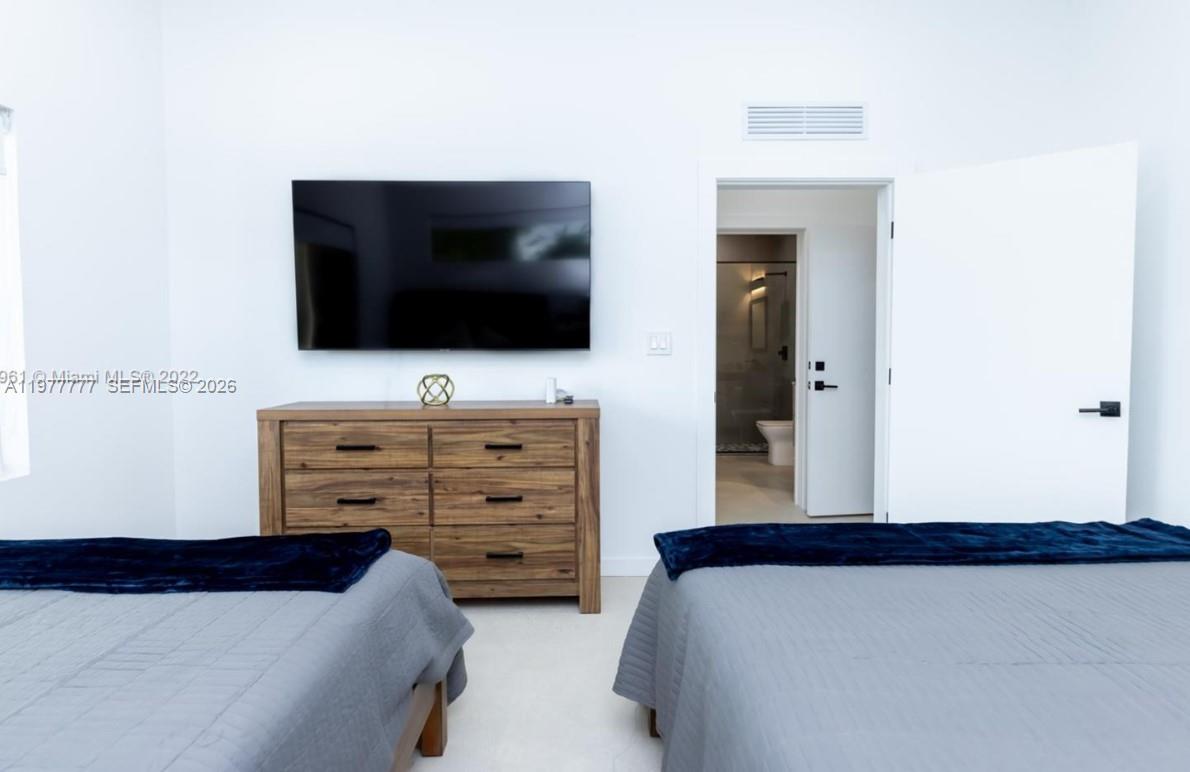 BAYWOOD - Residential