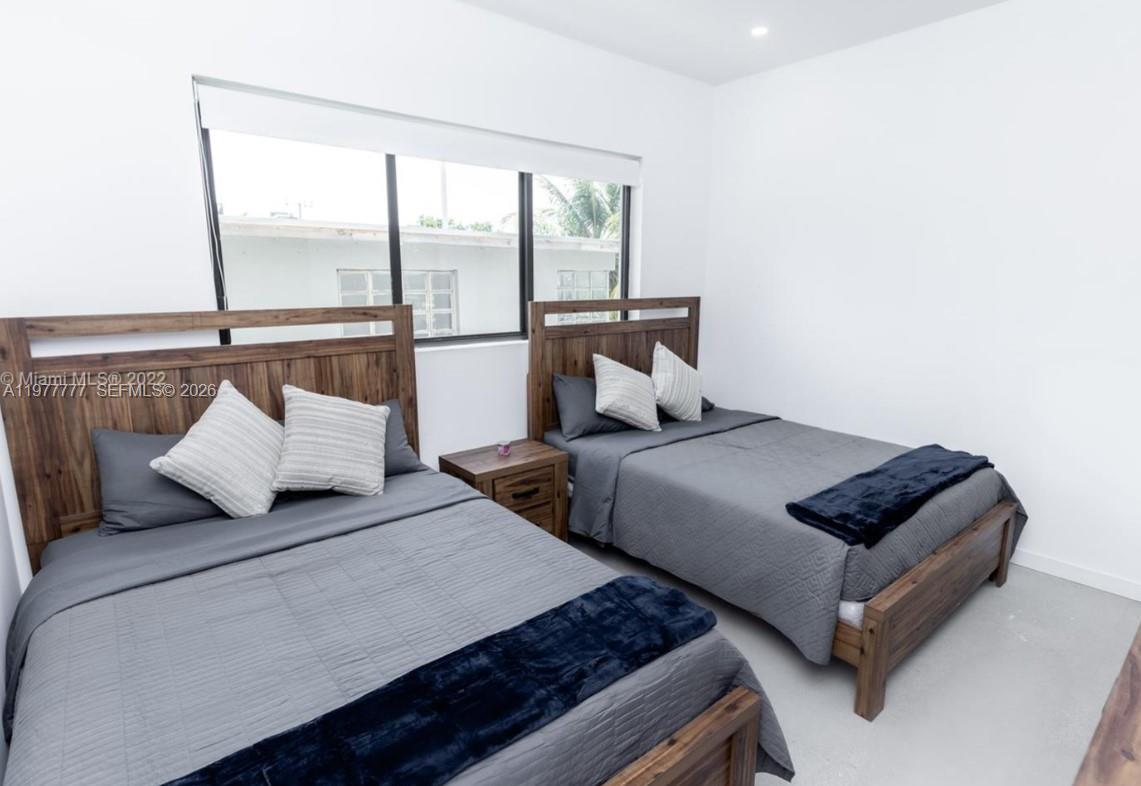 BAYWOOD - Residential