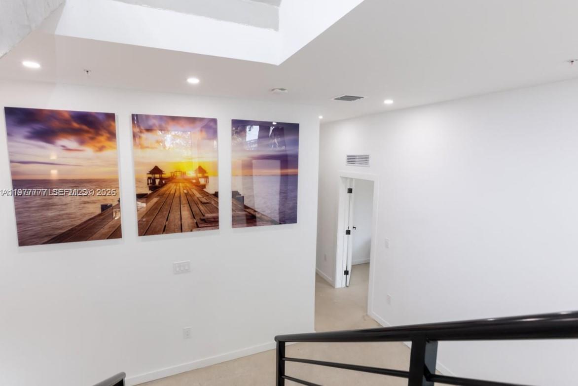 BAYWOOD - Residential