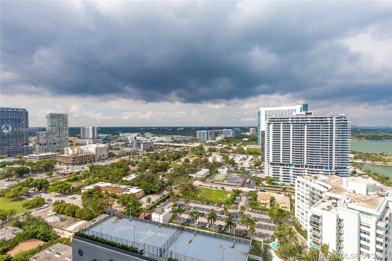 PARAISO BAY CONDO - Residential Lease