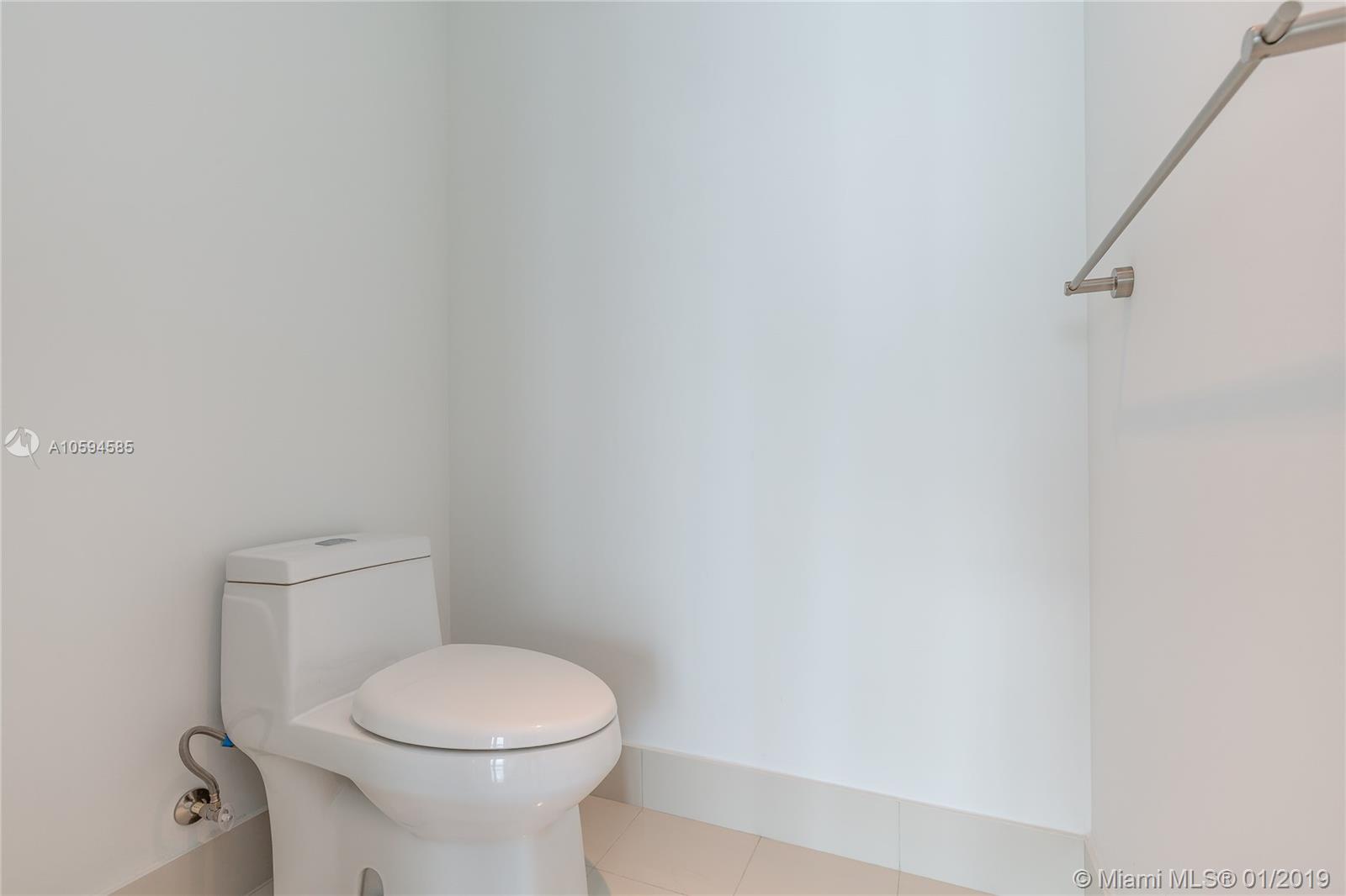 PARAISO BAY CONDO - Residential Lease