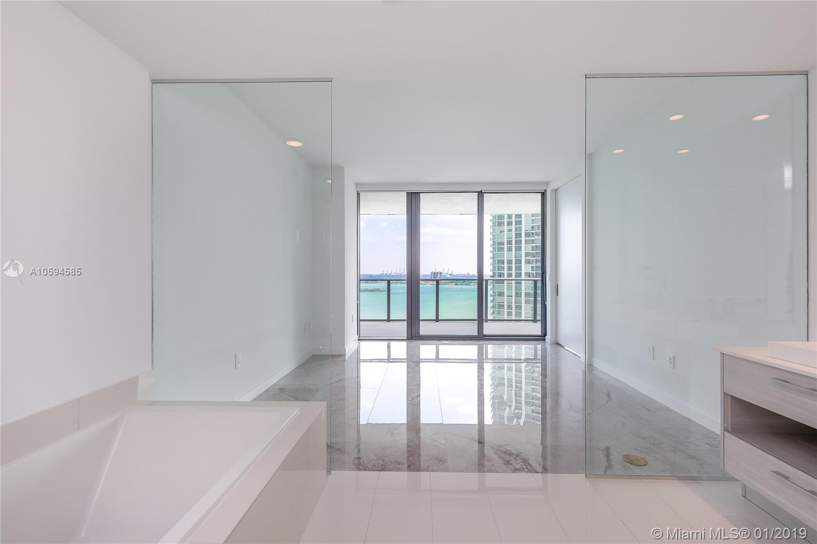 PARAISO BAY CONDO - Residential Lease