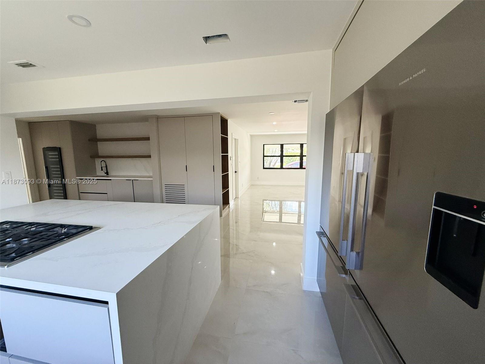 CORAL HEIGHTS SEC ONE - Residential Lease