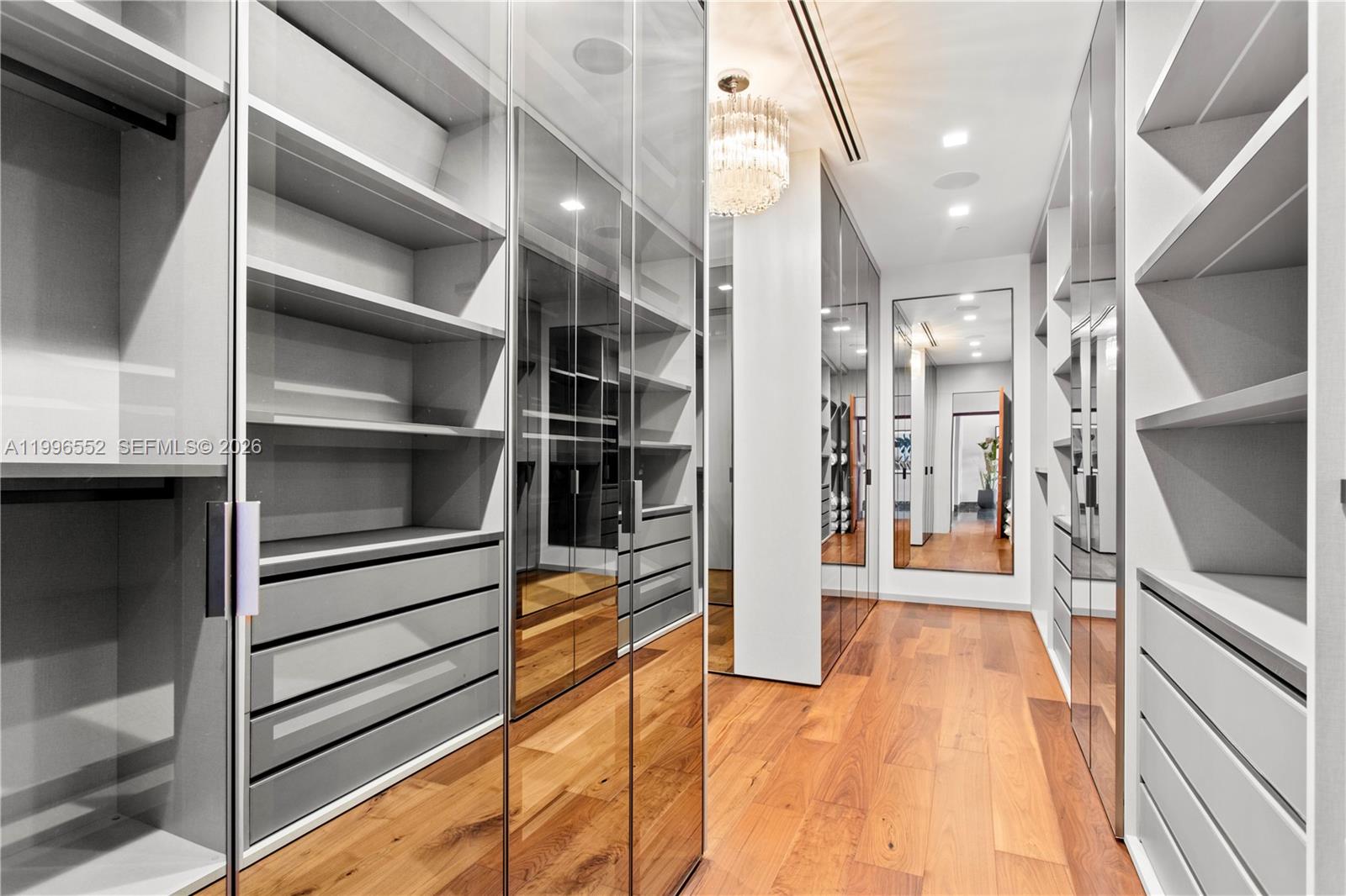 MILLENNIUM TOWER RESIDENC - Residential