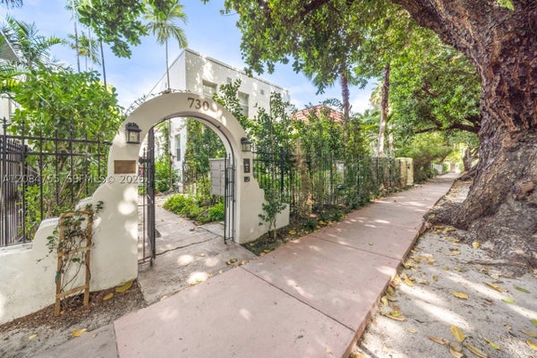 726 MERIDIAN AVE # 1, MIAMI BEACH, FL 33139 - Image affa9172a48abb02e652e903b3a4b510/782736154