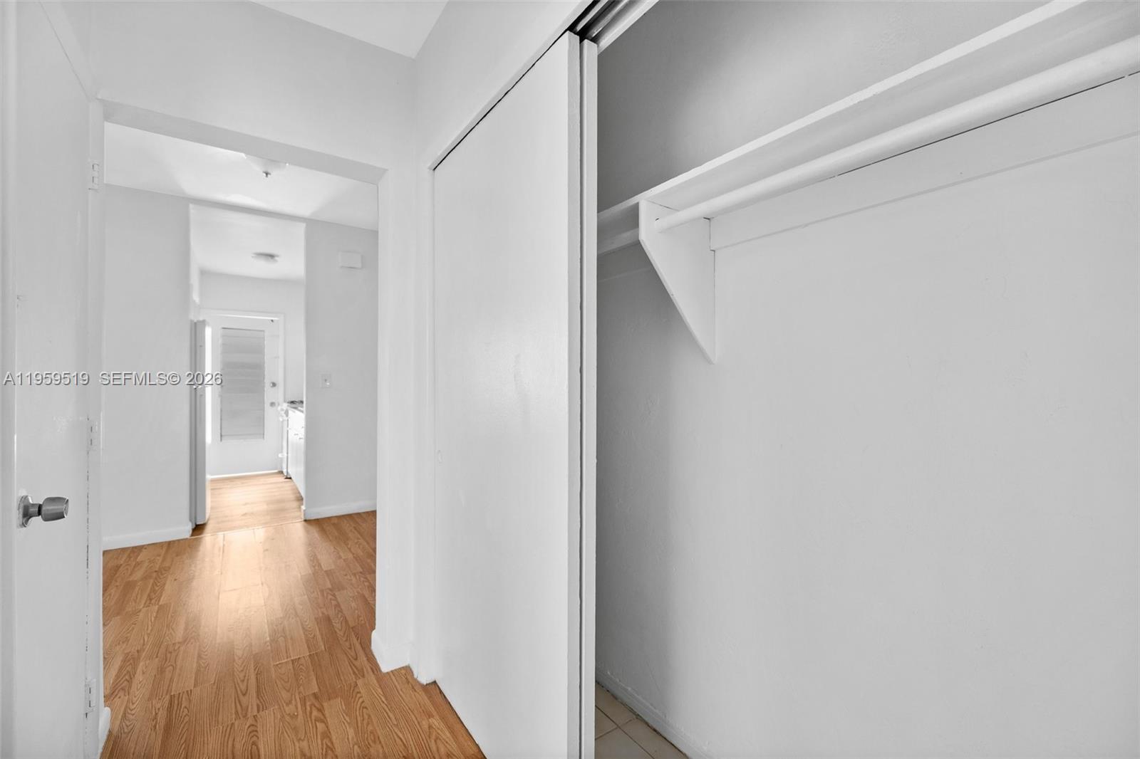 PARK VIEW ISLAND - Residential Lease