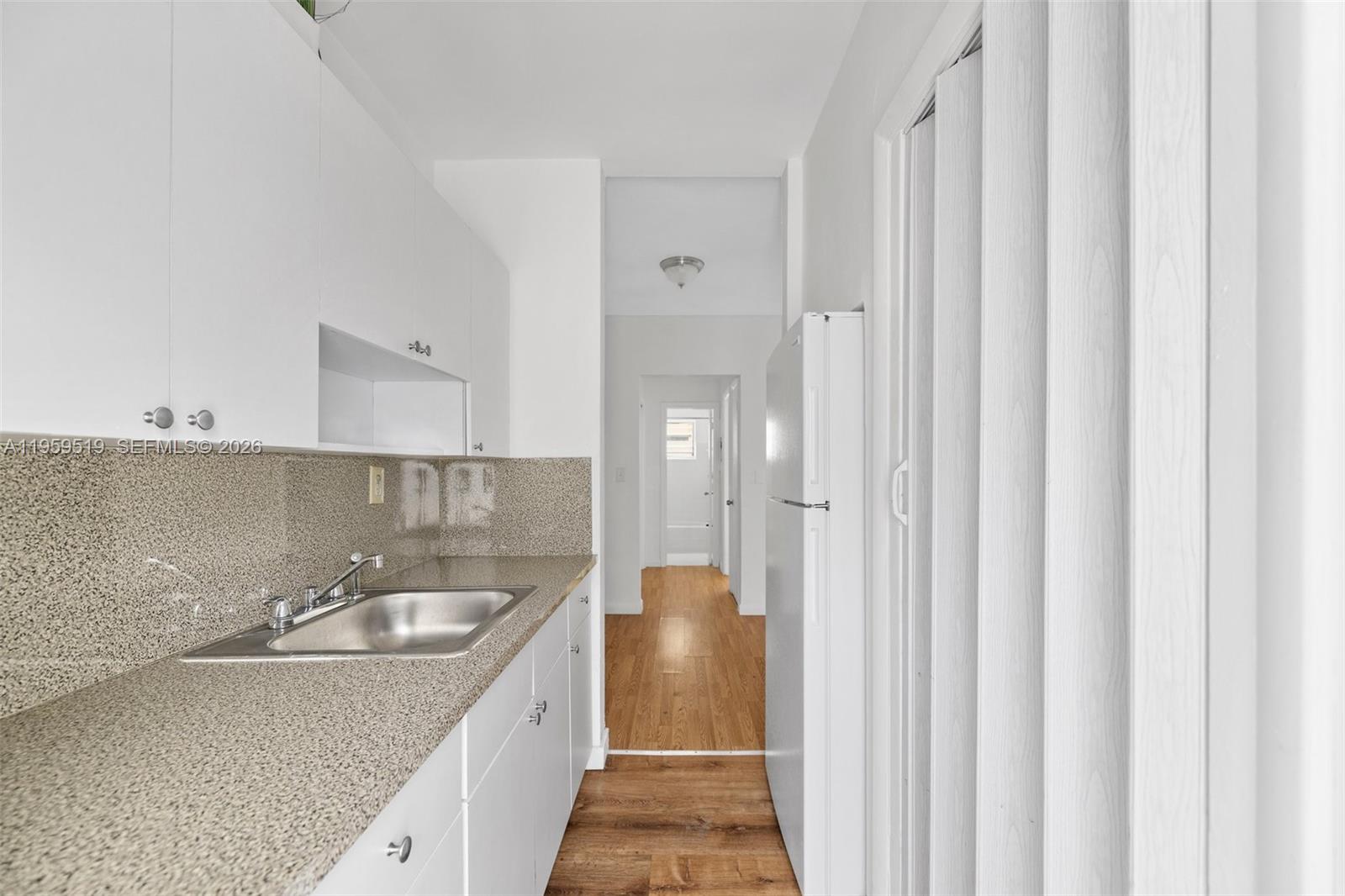 PARK VIEW ISLAND - Residential Lease