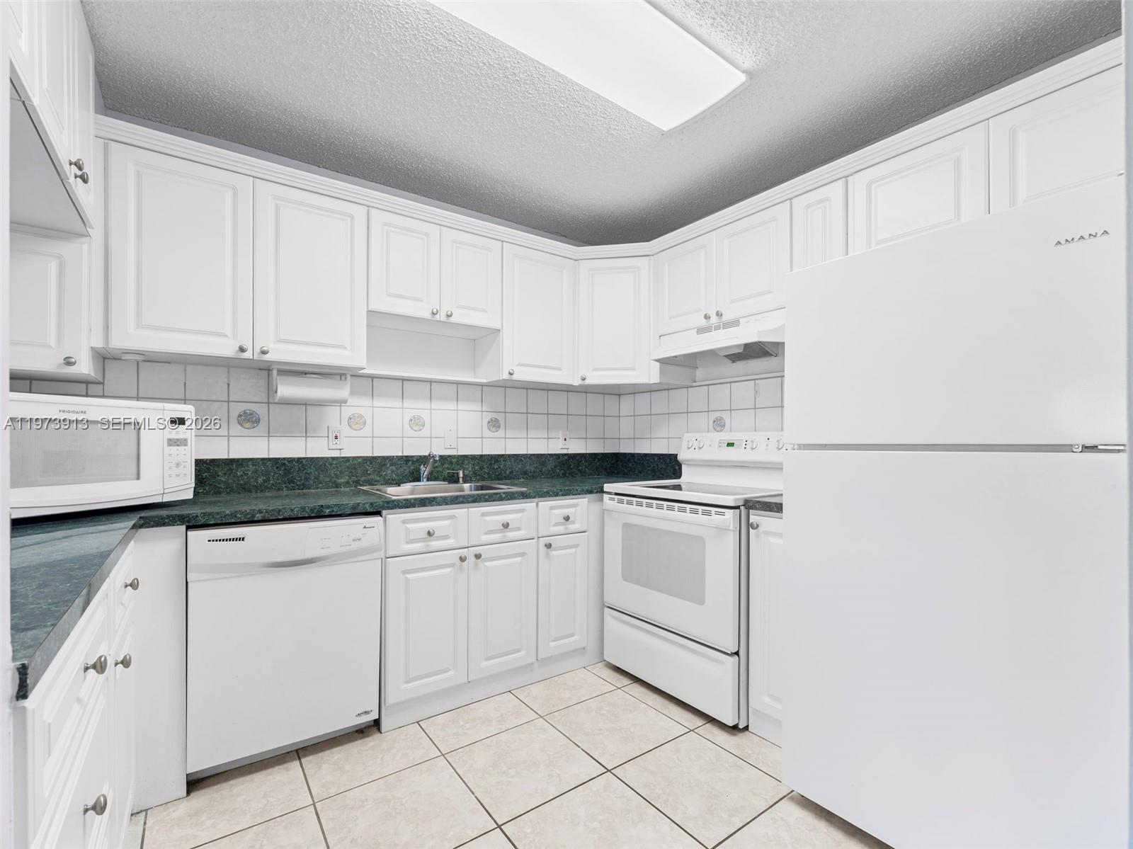 SANDORAL CONDO PH I - Residential