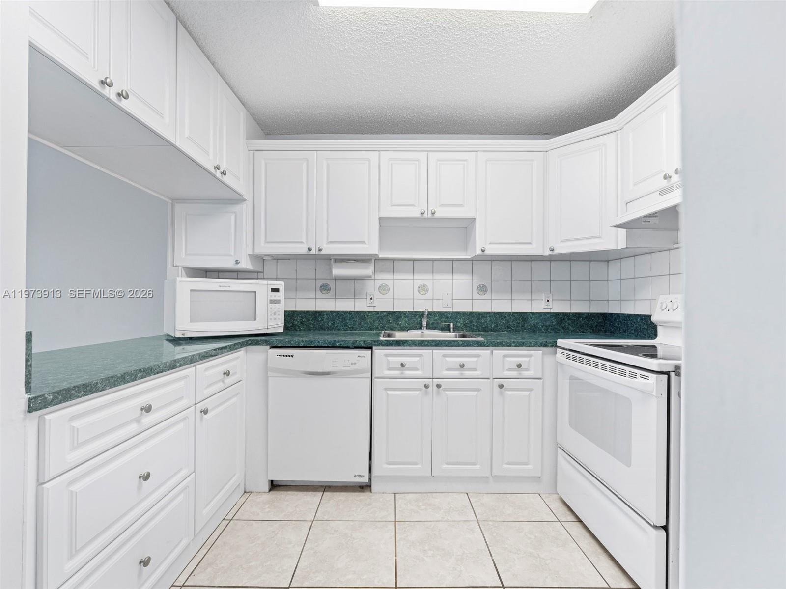 SANDORAL CONDO PH I - Residential