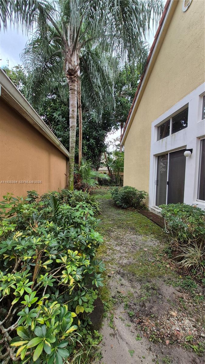 CENTRAL PARK LAKE - Residential