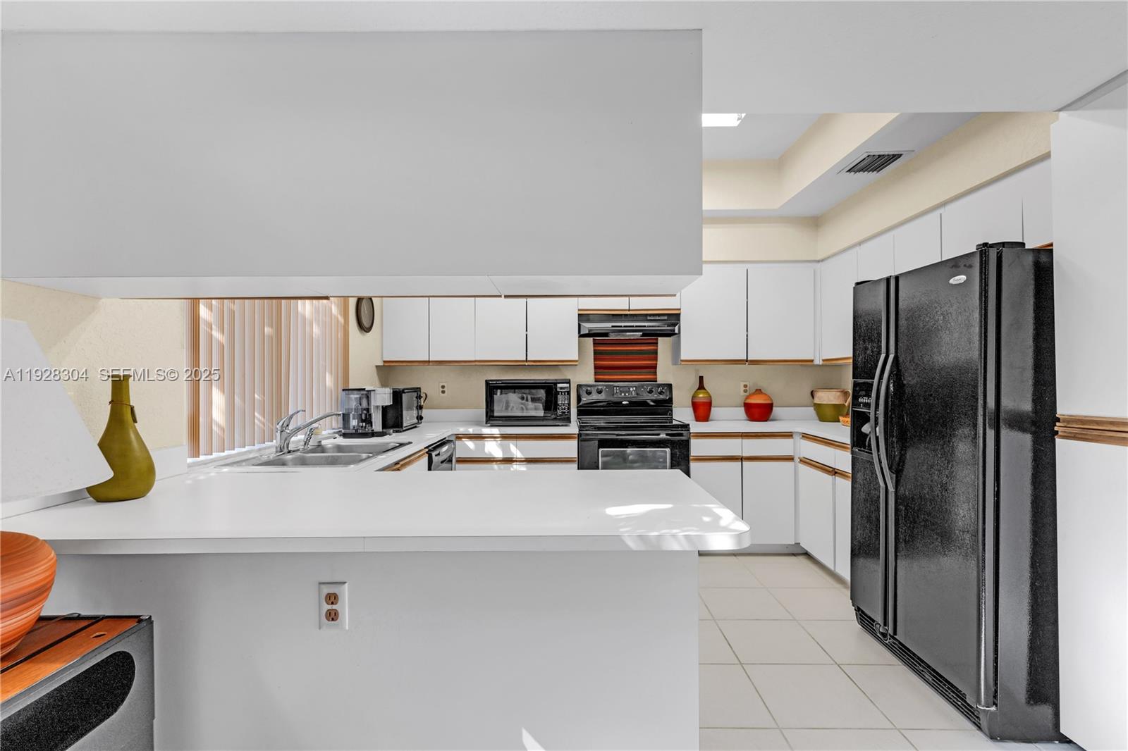 CENTRAL PARK LAKE - Residential