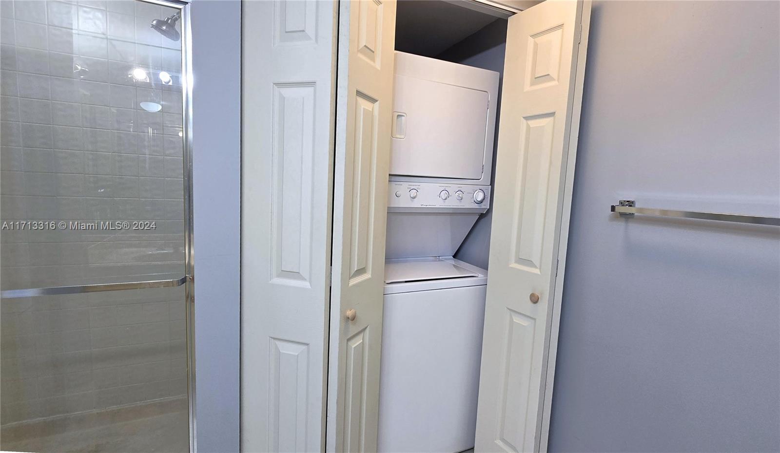 PORTSVIEW @ THE WATERWAYS - Residential Lease