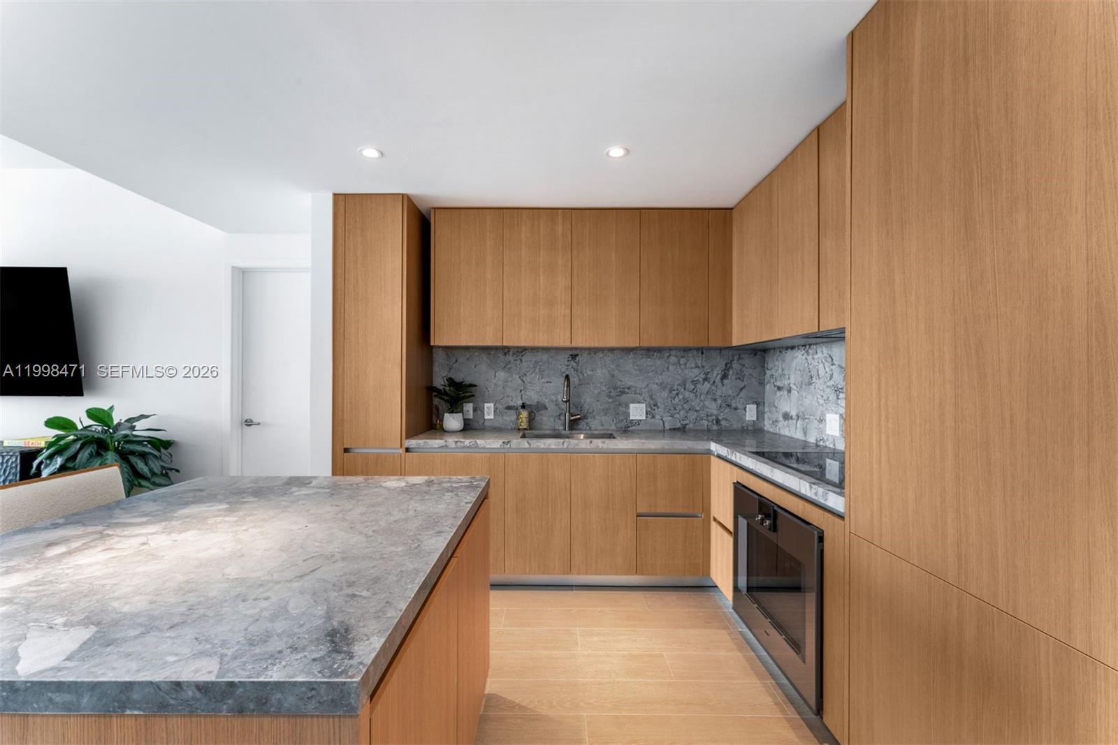 FIVE PARK MIAMI BEACH - Residential