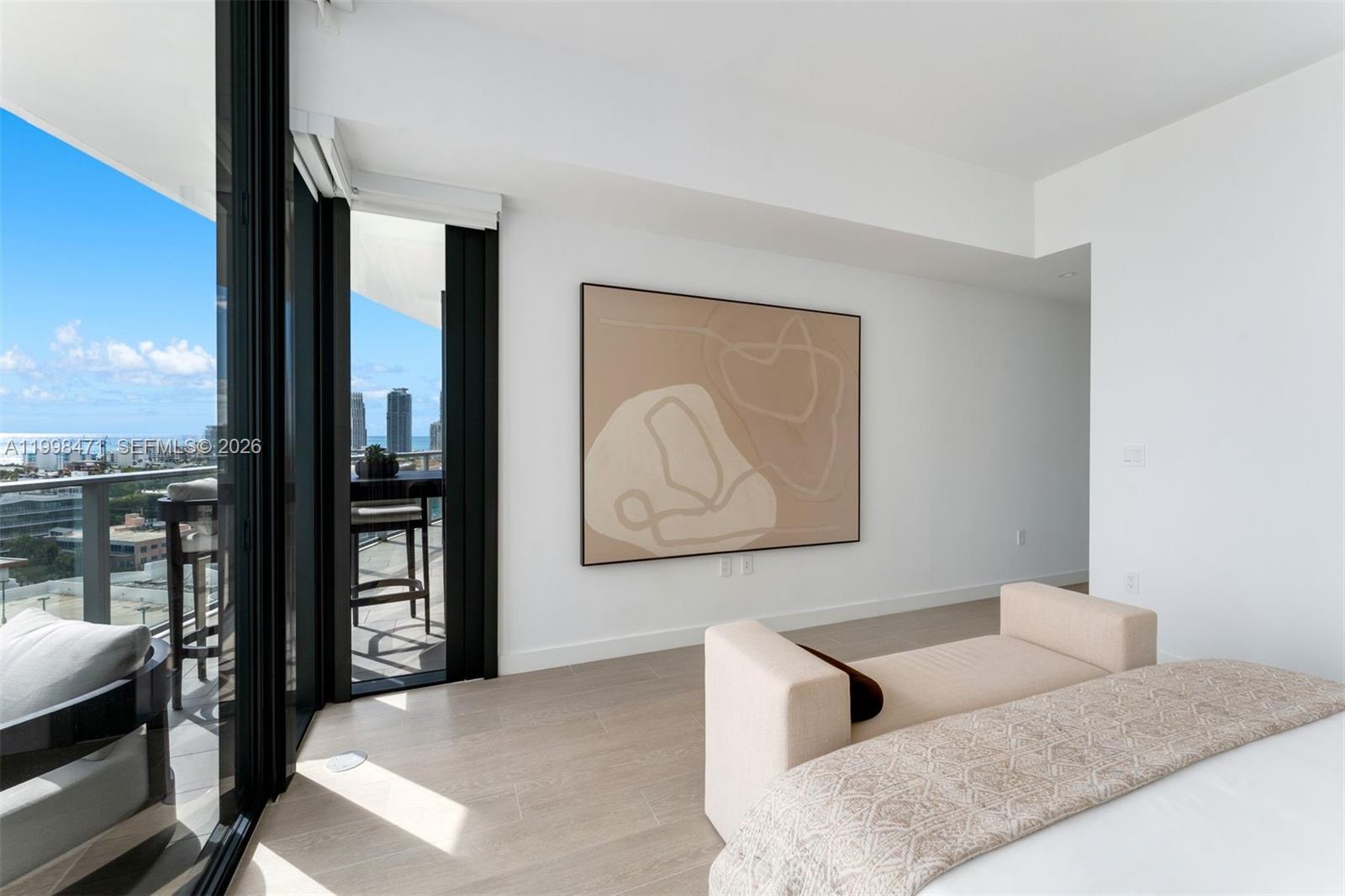 FIVE PARK MIAMI BEACH - Residential