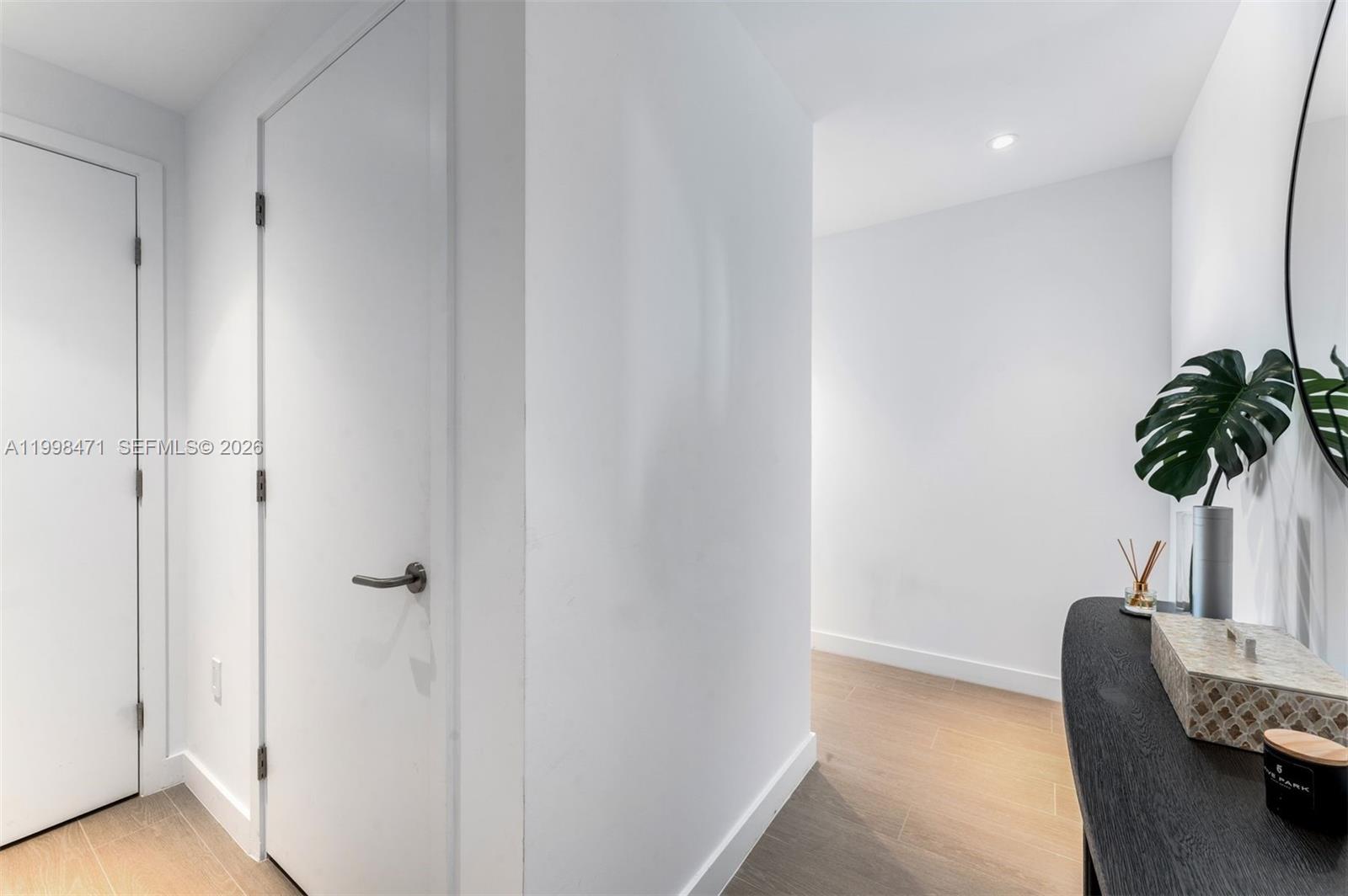 FIVE PARK MIAMI BEACH - Residential