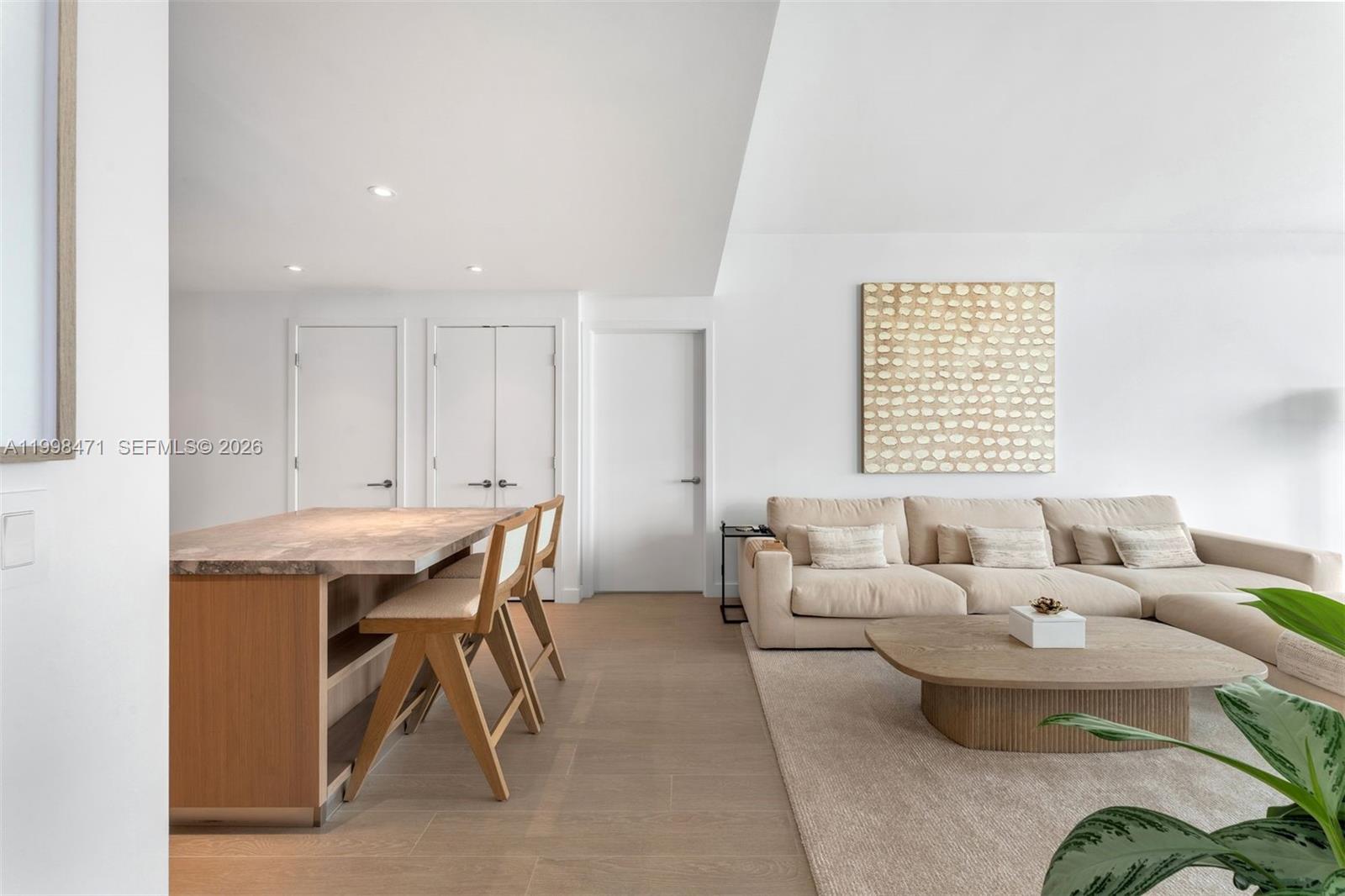 FIVE PARK MIAMI BEACH - Residential